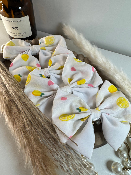 Lemon bow