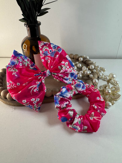 Scrunchy w/ Bow