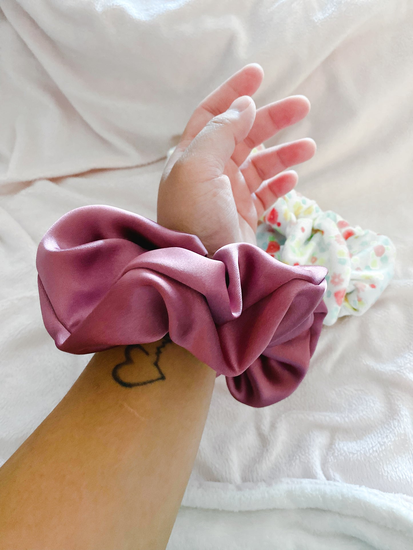 Charm - Scrunchy